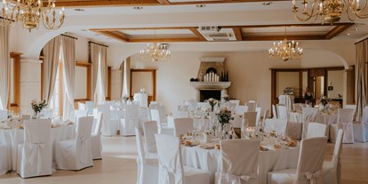 Hochzeit - Hochzeits-Stil: Rustic - Festsaal für die Tafel im Weinschloss Thaller - Weinschloss Thaller