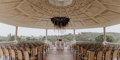 Hochzeit - Hochzeits-Stil: Rustic - Pavillon mit Gartenbestuhlung - Weinschloss Thaller