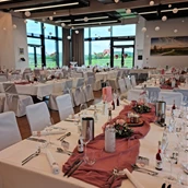 Wedding location - Hochzeitstafel mit Tischgruppen/ Festsaal - W4 - Wein l Genuss l Kultur