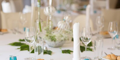 Hochzeit - Bernardin - Liebevoll geschmückte Tische laden zum Verweilen.
Foto © sandragehmair.com - Burnerhof