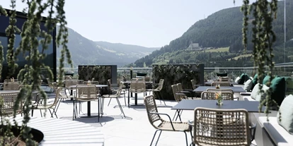 Mariage - Hochzeits-Stil: Urban Chic - L'Autriche - Dachterrasse - eignet sich sehr gut für Sektempfang - Goldader - Alpine Kulinarik