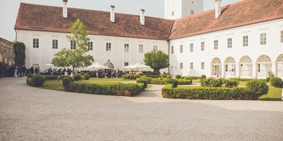 Hochzeit - Parkplatz: Busparkplatz - Wallsee - Schloss Events Enns