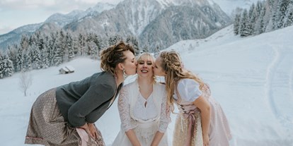 Hochzeit - Umgebung: in den Bergen - Die Rufana Alp steht euch auch für Winterhochzeit zur Verfügung.  - Rufana Alp
