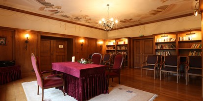 Hochzeit - Art der Location: Theater - Die Bibliothek des Lakeside Burghotel zu Strausberg. - The Lakeside Burghotel zu Strausberg