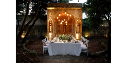 Nozze - Festzelt - Lecce - Der Tisch für das Hochzeitspaar in unserem Schlossgarten www.retreat-palazzo.de - Retreat Palazzo