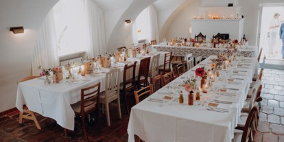 Hochzeit - Hochzeits-Stil: Rustic - Adlwang - Festsaal

Foto Iris Winkler
https://iriswinklerweddings.com - Großkandlerhaus