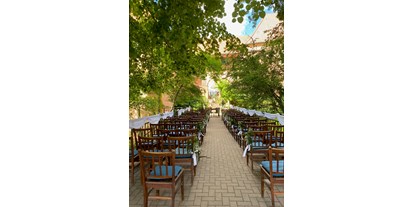 Hochzeit - Art der Location: Hotel - Glewitz - Trauung auf der Brücke - Wasserburg Turow