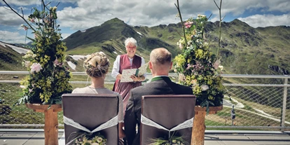 Hochzeit - Hochzeitsessen: À la carte - Reith im Alpbachtal - Sommer Trachten Hochzeit im Gipfeltreffen auf 2.300m | mit traumhaften Bergpanorama | Sommer 2020 - MY ALPENWELT Resort****SUPERIOR