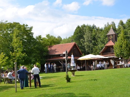 Hochzeit - Umgebung: am Land - Götzling - Agape im rünen - Vedahof - Gramastetten