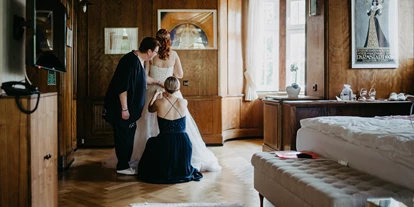 Bruiloft - Hessen - In den zahlreichen Suiten des Hofgut Dippelshof finden Braut und Bräutigam ausreichend Platz sich für den großen Tag fertig zu machen. - Hofgut Dippelshof
