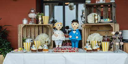 Hochzeit - Beiersdorf - Der Sweet Table in der Hubertusbaude in Waltersdorf. - Hubertusbaude Waltersdorf