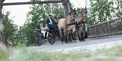 Hochzeit - Art der Location: im Freien - Brandenburg Süd - Kontakt zu Hochzeitskutschen in der Nähe... - Alte Försterei