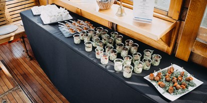 Hochzeit - Bindow - Selbstverständlich bietet die MS Charleston dem Brautpaar und seinen Gästen erstklassigen kulinarischen Service. - Bunte Flotte - MS Charleston