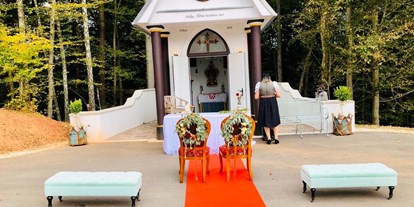 Hochzeit - Geeignet für: Geburtstagsfeier - PLZ 8463 (Österreich) - Geweihte Waldkapelle im Hof für Hochzeiten, Taufen und Segnungen - Bioweingut Bleyweis