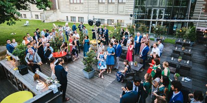 Hochzeit - Raggendorf - Feiern im Garten des MAK. - Salonplafond im MAK