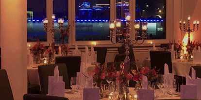 Hochzeit - Preisniveau: hochpreisig - Halstenbek - Elblocation Panorama Lounge 