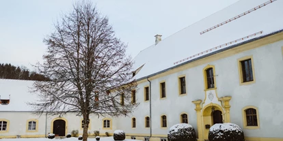 Mariage - Umgebung: am Land - Riedlingen - Impression Winterhochzeit - Schloss Ehrenfels