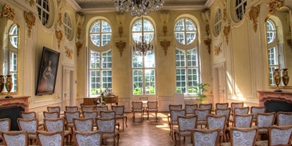 Bruiloft - Trauung im Freien - Oberlausitz - Im Berocksaal finden bis zu 90 Personen Platz - Barockschloss Oberlichtenau