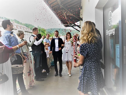 Hochzeit - Geeignet für: Filmproduktionen - Dautmergen - Eingangsbereich - Gleis4 Albstadt