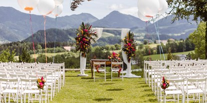 Hochzeit - Trauung vor der Villa - Villa Bergzauber
