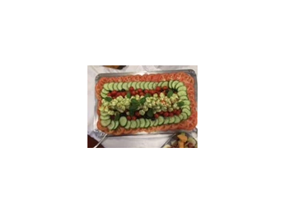 Nozze - Geeignet für: Firmenweihnachtsfeier - Frickenhausen - Mozzarella mit Kirschtomaten und Baby Mozzarella  - Schlosscafe Location & Konditorei / Restaurant