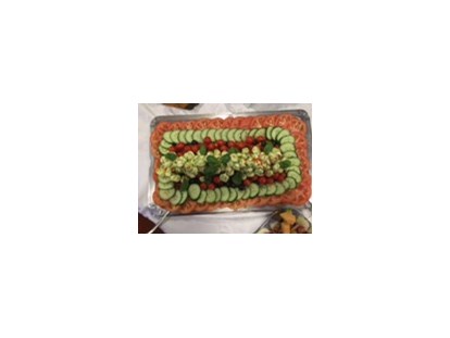 Hochzeit - Candybar: Saltybar - Heiningen (Göppingen) - Mozzarella mit Kirschtomaten und Baby Mozzarella  - Schlosscafe Location & Konditorei / Restaurant