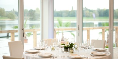 Hochzeit - Art der Location: Eventlocation - Nordrhein-Westfalen - rundum freie Sicht auf den See - Seepavillon