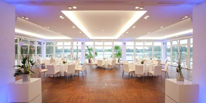 Hochzeit - Wickeltisch - Haan - Überblick über den Saal - Seepavillon