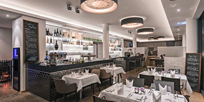Nozze - interne Bewirtung - Münchner Umland - Unser Bistro- und Barbereich eignet sich hervorragend als Tanz- und Empfangsbereich. - ESSENCE Restaurant & Lounge