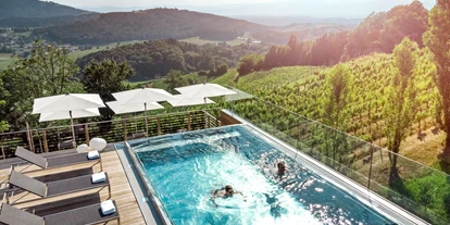 Mariage - Winterhochzeit - Großklein - Infinety Pool am Rooftop
Beheizt 25 Grad - Weingartenhotel Harkamp