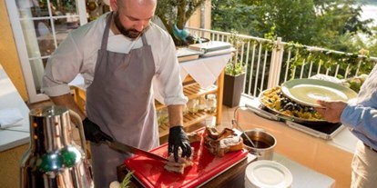 Hochzeit - Umgebung: am See - Deutschland - Live Cooking  - Strandhotel Vier Jahreszeiten Buckow