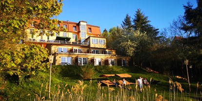 Hochzeit - Umgebung: am See - Deutschland - Location - Strandhotel Vier Jahreszeiten Buckow