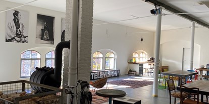 Hochzeit - Umgebung: in einer Stadt - Berlin - Atelier in der Heeresbäckerei