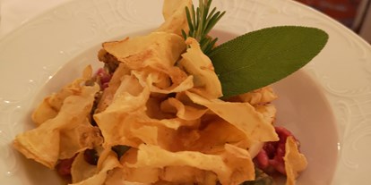 Hochzeit - Winterhochzeit - Grafenwörth - Maispouladenbrust auf bunten Spätzle - Hochzeitslocation - Hotel - Eventrestaurant - Pedros