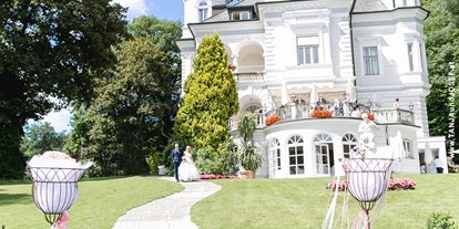 Hochzeit - Geeignet für: Eventlocation - Bogenfeld - Die Parkvilla Wörth in Prötschach.
Foto © tanjaundjosef.at - Hotel Dermuth / Parkvilla Wörth