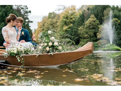 Wedding - externes Catering - Wöglerin - Traumhafte Hochzeitsfotos im romantischen Boot... - Schloss Schönau