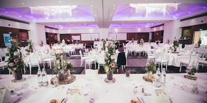 Hochzeit - Geeignet für: Firmenweihnachtsfeier - Fuschl am See - Pitter Saal - festlich gedeckt - IMLAUER Hotel Pitter Salzburg