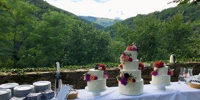 Hochzeit - Hochzeitsessen: Catering - Bad Blumau - Ausblick vom Rosengarten - Gartenschloss Herberstein