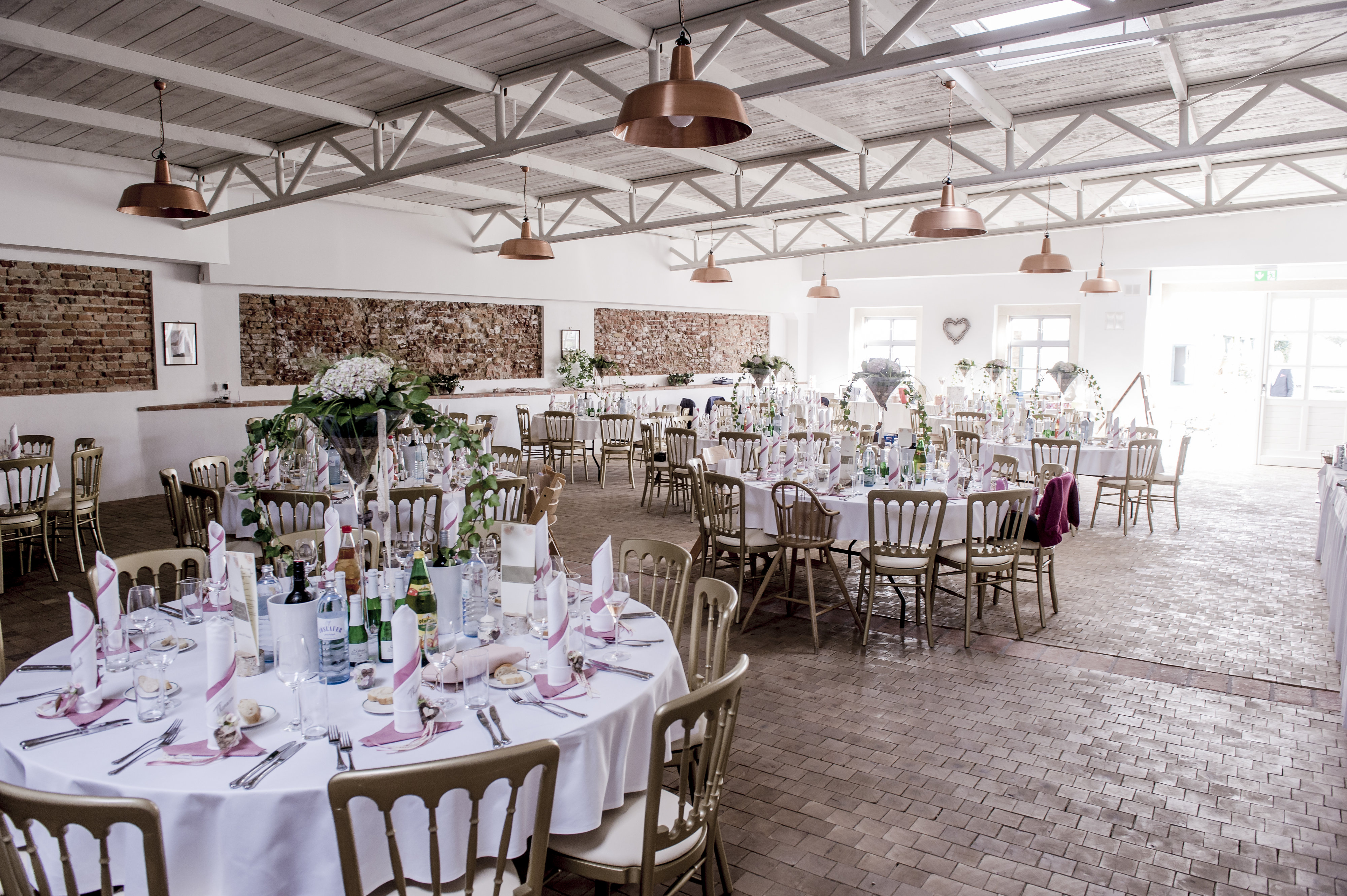 Hochzeit: Schloss Raggendorf Festsaal 347 m² - bis zu 300 Hochzeitsgäste - Schloss Raggendorf
