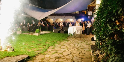 Wedding - Bled - Feiern Sie Ihre Hochzeit im Schloss Leonstain in Pörtschach am Wörthersee.
Foto © henrywelischweddings.com - Hotel Schloss Leonstain