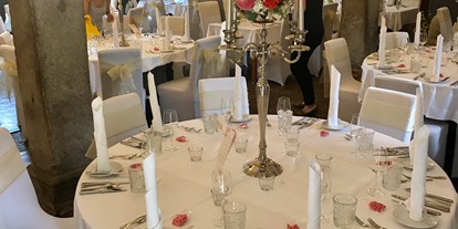 Hochzeit - Preisniveau: exklusiv - Oberösterreich - Tischdeko im Schloss - Schloss Mühldorf