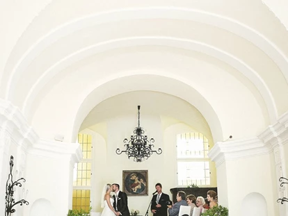 Wedding - Art der Location: Eventlocation - Waasen (Kirchstetten) - Schloss Gurhof / Hochzeit in der Kapelle  - Schloss Gurhof 