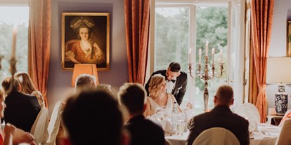 Hochzeit - externes Catering - Brandenburg Süd - Festlichkeit in unseren Salons. - Schloss Stülpe