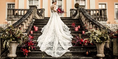 Hochzeit - Geeignet für: Geburtstagsfeier - PLZ 14947 (Deutschland) - Schlosstreppe (aus Gartenansicht) - Schloss Stülpe