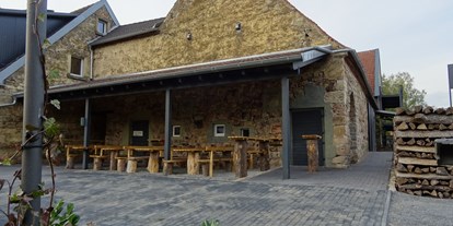 Hochzeit - Umgebung: am See - Ebelsbach - Außenbereich Eventscheune - Eventhotel Ö-Cappuccino