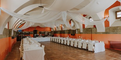 Hochzeit - Hochzeits-Stil: Rustic - Der große Festsaal des Schloss Kornberg in Riegersburg. - Schlosswirt Kornberg