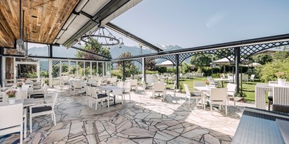 Hochzeit - Art der Location: Hotel - PLZ 6100 (Österreich) - Terrasse im Erdgeschoss - Greenvieh Chalet
