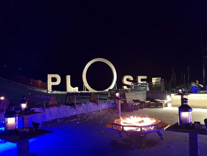 Hochzeit - Geeignet für: Eventlocation - Dolomiten - Winterfeeling Abends - Restaurant La Finestra Plose