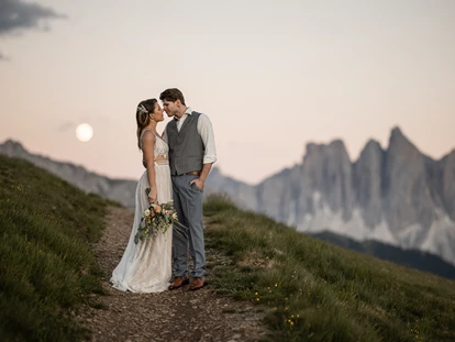 Wedding - Geeignet für: Firmenweihnachtsfeier - Trentino-South Tyrol - felice_brautmoden

herveparisbridal

wilvorst 

lshoestories_official - Restaurant La Finestra Plose