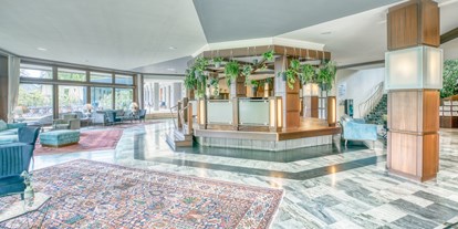 Hochzeit - PLZ 9071 (Österreich) - Lobby Hotel Parks
Schlechtwetter-Alternative für Empfang und Agape - Hotel Parks Velden